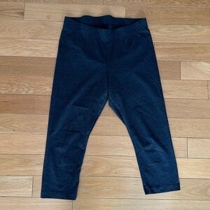 Grey Old Navy Capri Leggings - large
